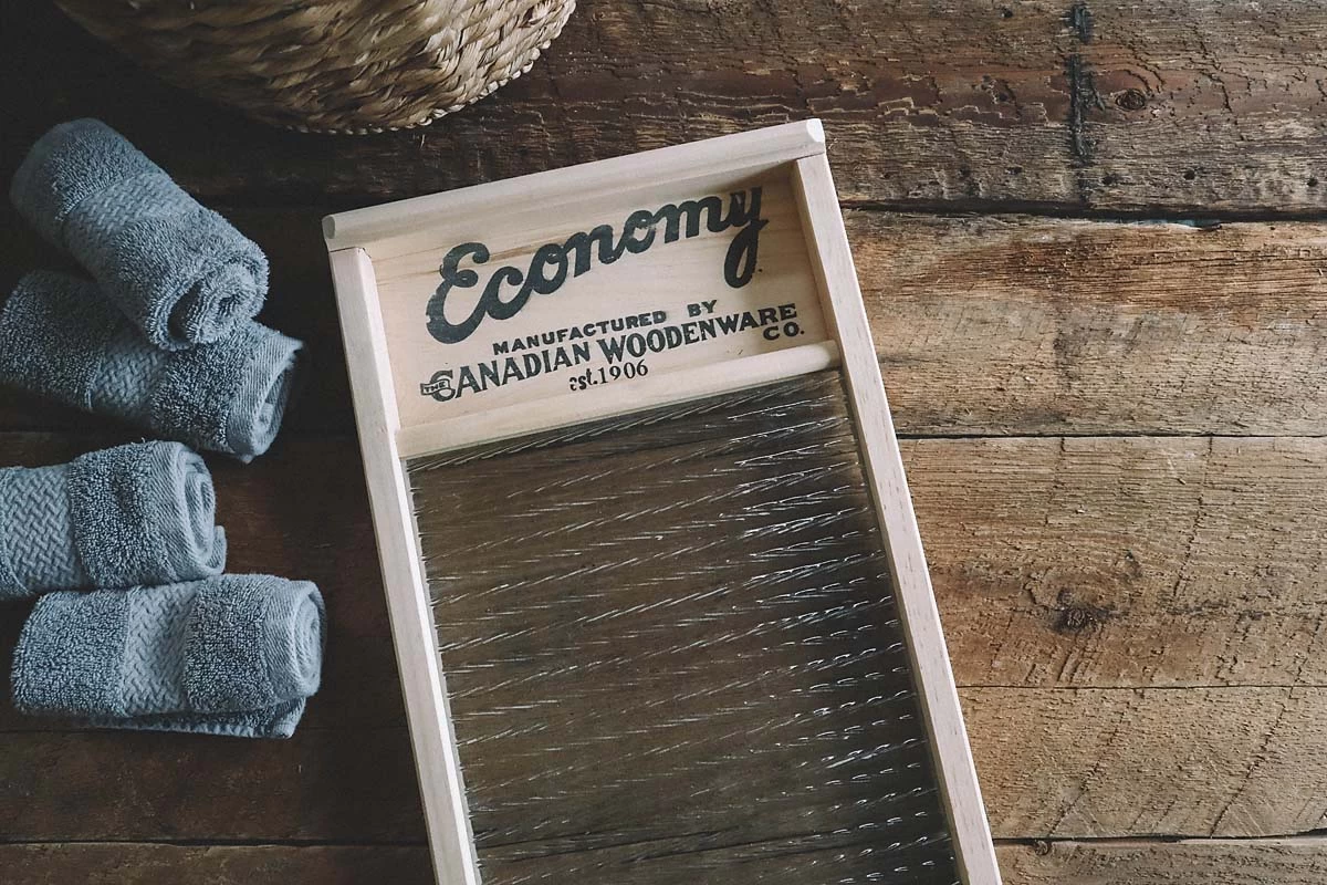 Canadian Woodenware Economy Glass Washboard 2 Canadian Woodenware Economy Glass Washboard - Image 2