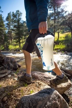 Katadyn BeFree Gravity Water Filtration System 3L 9 Katadyn BeFree Gravity Water Filtration System 3L -Outdoor Camping Sales befree3Lcarryingwater